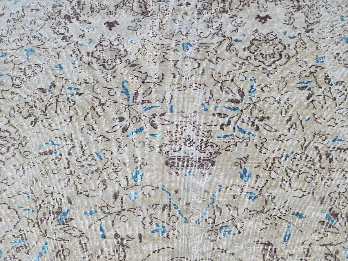 7x10 Oushak Rug: Handwoven Turkish Wool, Neutral Farmhouse Style