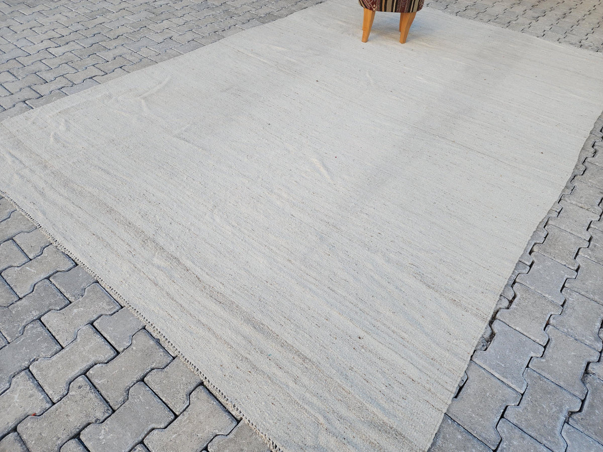 Hand Knotted Turkish Kilim Rug 8x12: Neutral Wool, Rustic Decor