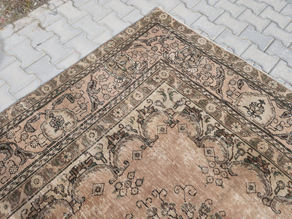 Persian Oriental Rug 9×12, Vintage Hand-Knotted Wool, Neutral Beige Carpet