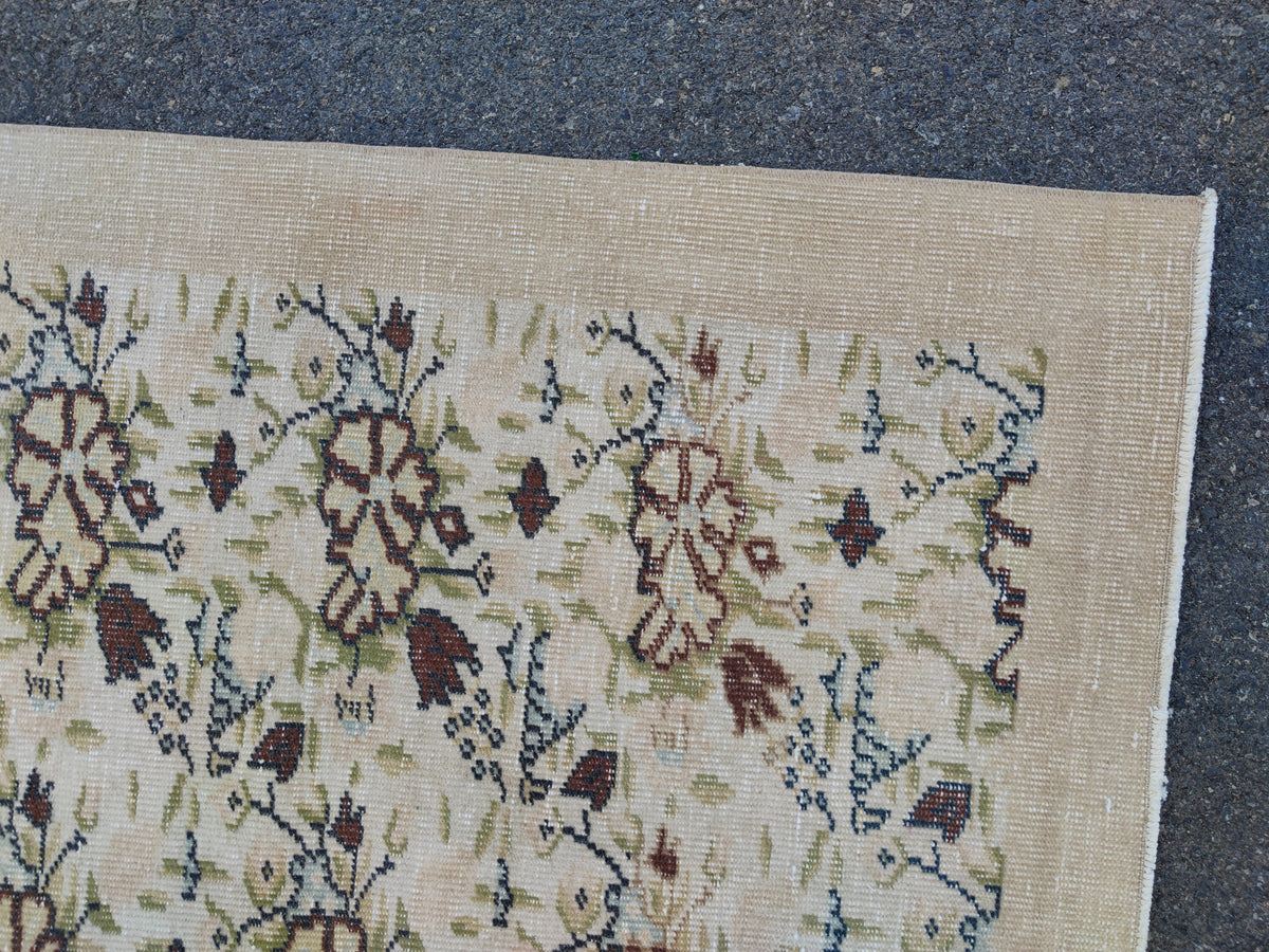 6x9 Handwoven Oushak Rug: Neutral Turkish Wool & Cotton