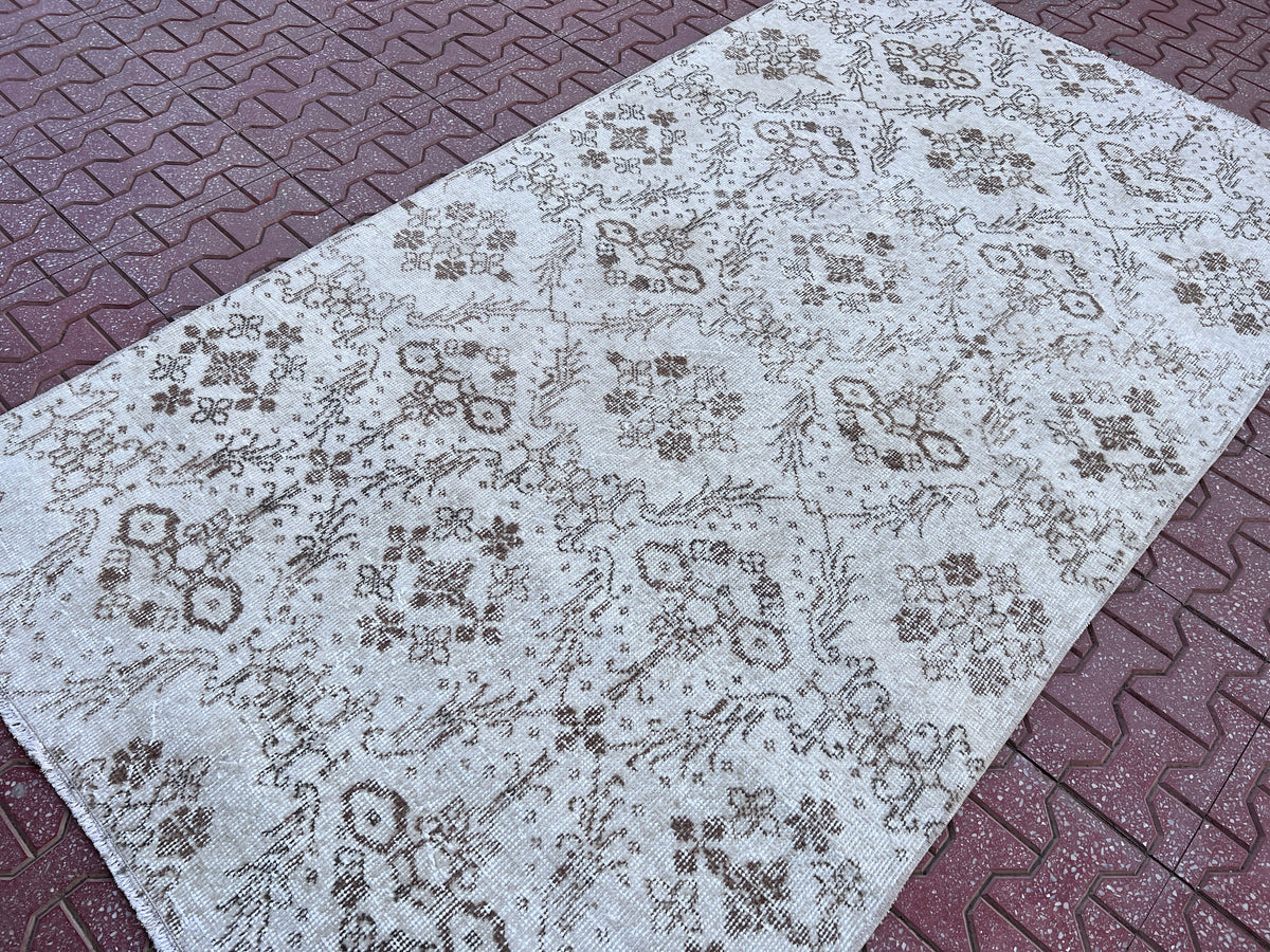 Handwoven Turkish Oushak Rug 4x7: Wool & Cotton Blend