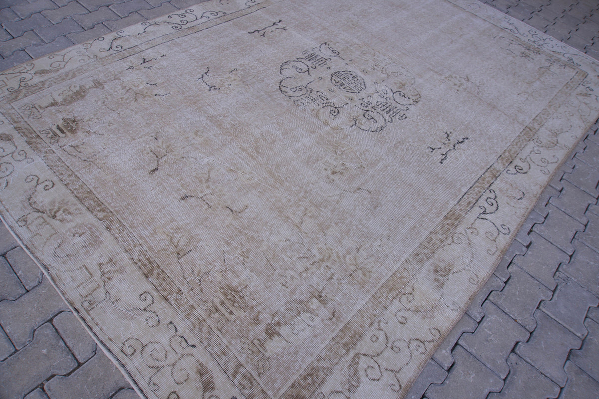 6x9 Handwoven Turkish Oushak Rug: Neutral Beige Wool, Oriental Style