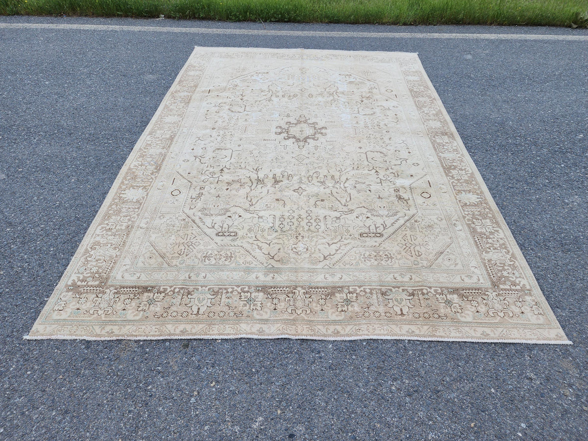 8x12 Neutral Heriz Area Rug, Hand Knotted Up Cycled Wool, Living Room Bohemian Decor