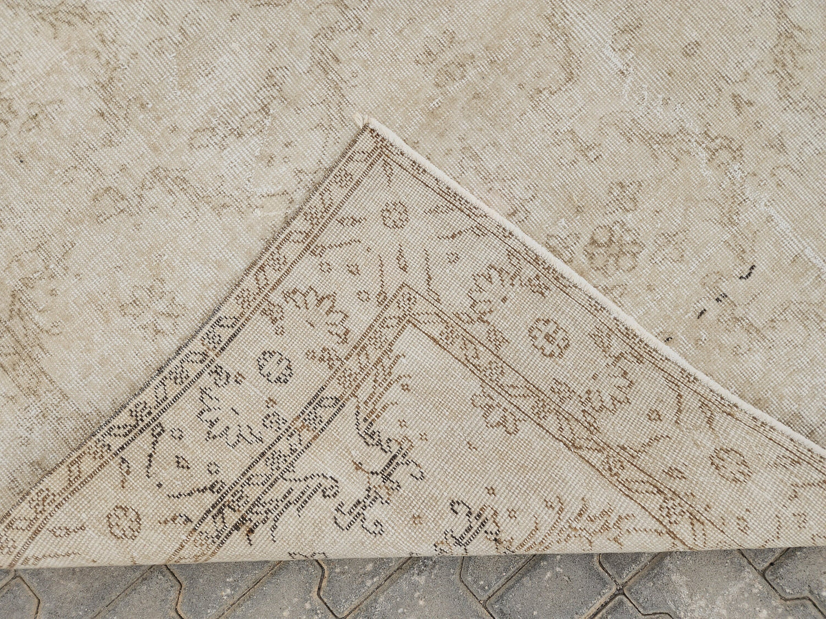 Handwoven Turkish Oushak Rug 5x8: Beige Wool, Rustic Home Decor