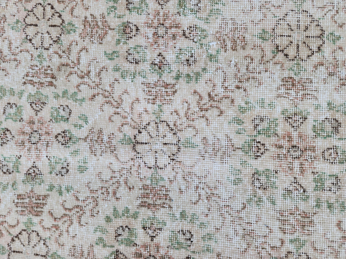 Wool Oushak Rug 6x9: Handwoven Turkish Beige Geometric Rug
