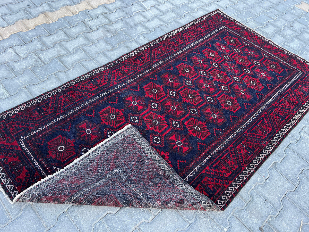 4x7 Vintage Turkmen Rug: Hand-Knotted Wool Turkish Rug