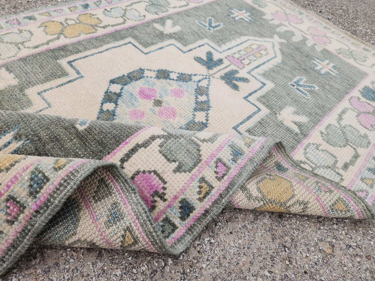3x5 Oushak Rug: Handwoven Up Cycled Wool, Green Beige Medallion