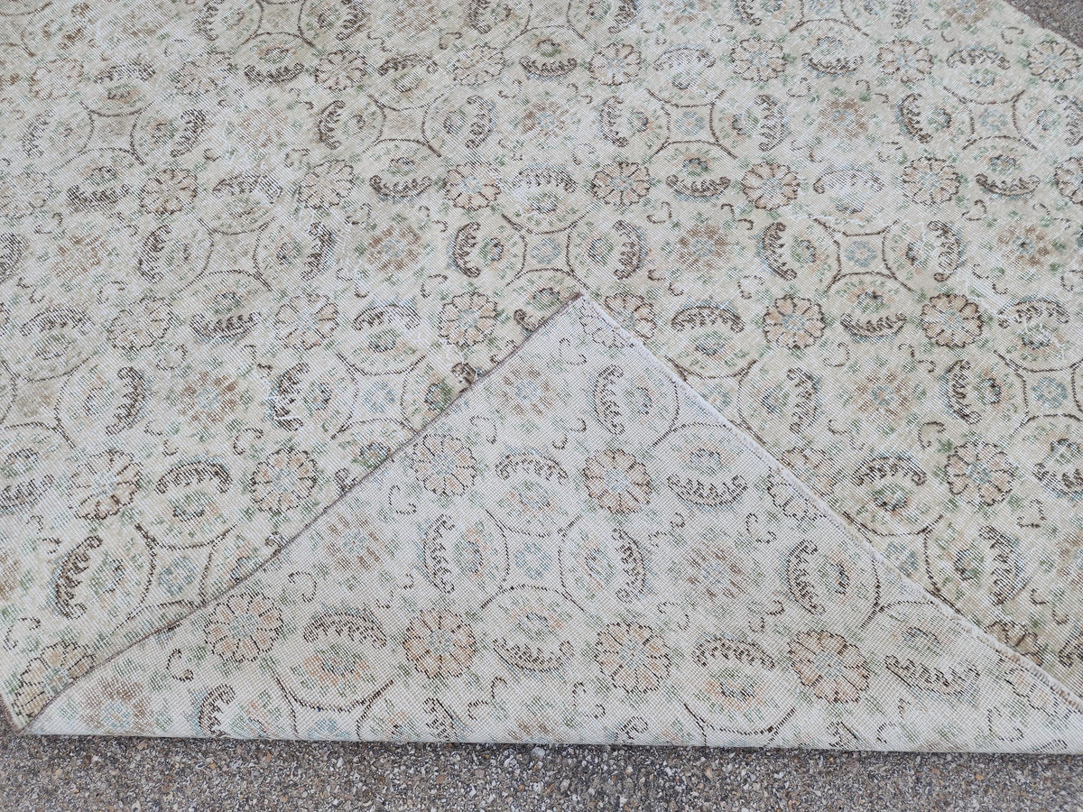 7x9 Turkish Area Rug, Bohemian Rustic Decor, Neutral Geometric Design