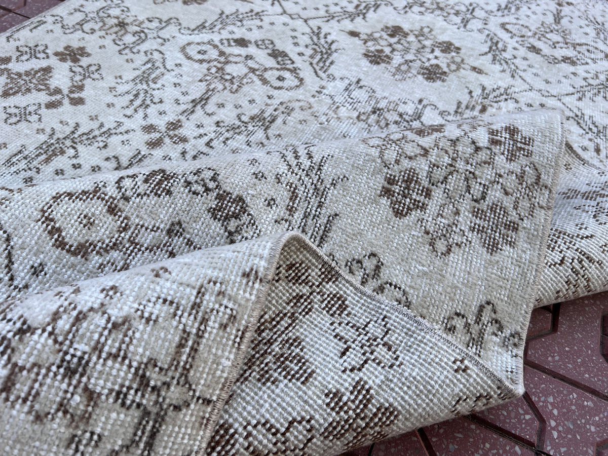 Handwoven Turkish Oushak Rug 4x7: Wool & Cotton Blend