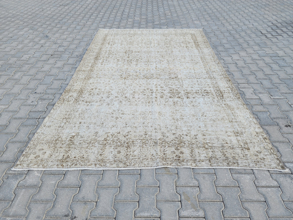Wool Turkish Rug 6x10: Beige Isparta Rug, Muted Design