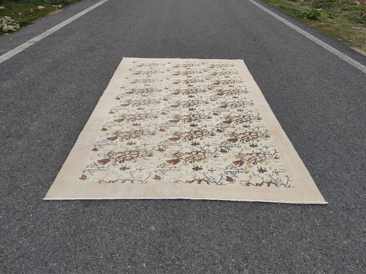 6x9 Handwoven Oushak Rug: Neutral Turkish Wool & Cotton