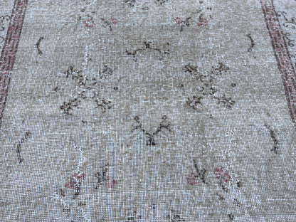 Handwoven Turkish Oushak Rug 4x7: Neutral Bohemian Wool Rug