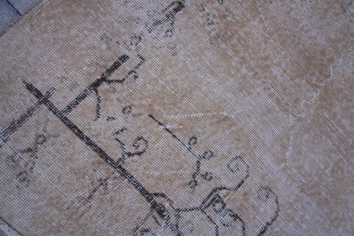 7x9 Handwoven Turkish Oushak Rug: Tan Bohemian Wool & Cotton