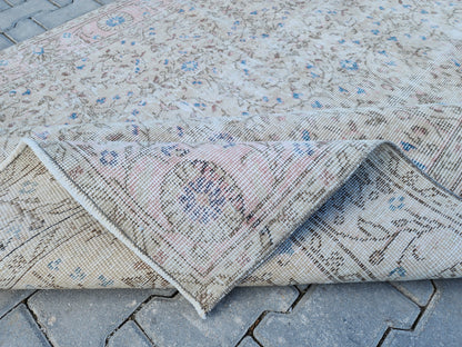 Vintage Oushak Rug 5x8: Hand-Knotted Beige Oriental Rug