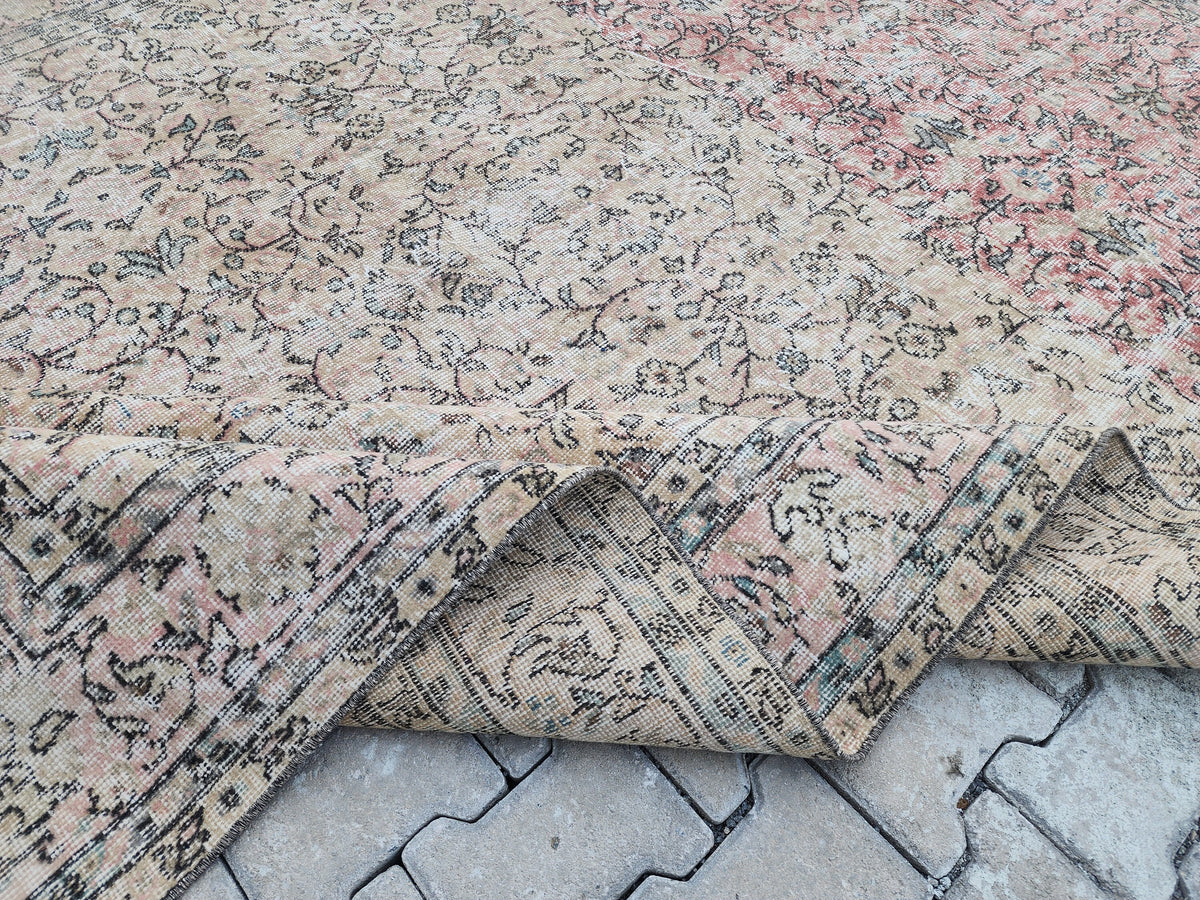 7x10 Vintage Turkish Rug: Beige and Pink Oriental Oushak Rug