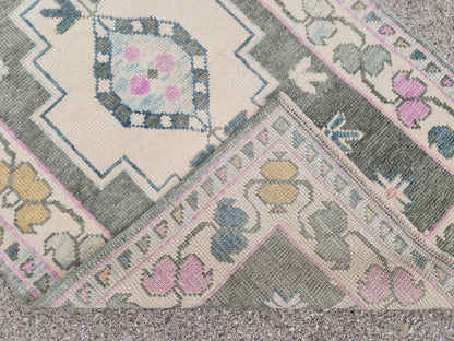3x5 Oushak Rug: Handwoven Up Cycled Wool, Green Beige Medallion