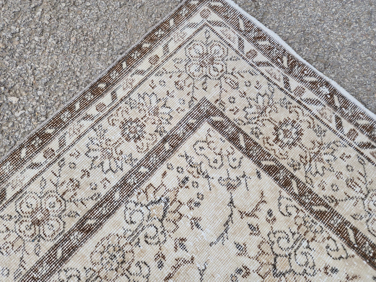 Neutral Handmade Oushak Rug 6x10: Wool Turkish Oriental Area Rug, Farmhouse Decor