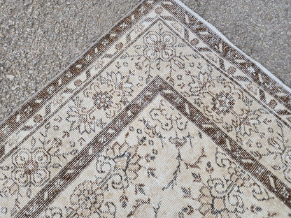 Neutral Handmade Oushak Rug 6x10: Wool Turkish Oriental Area Rug, Farmhouse Decor