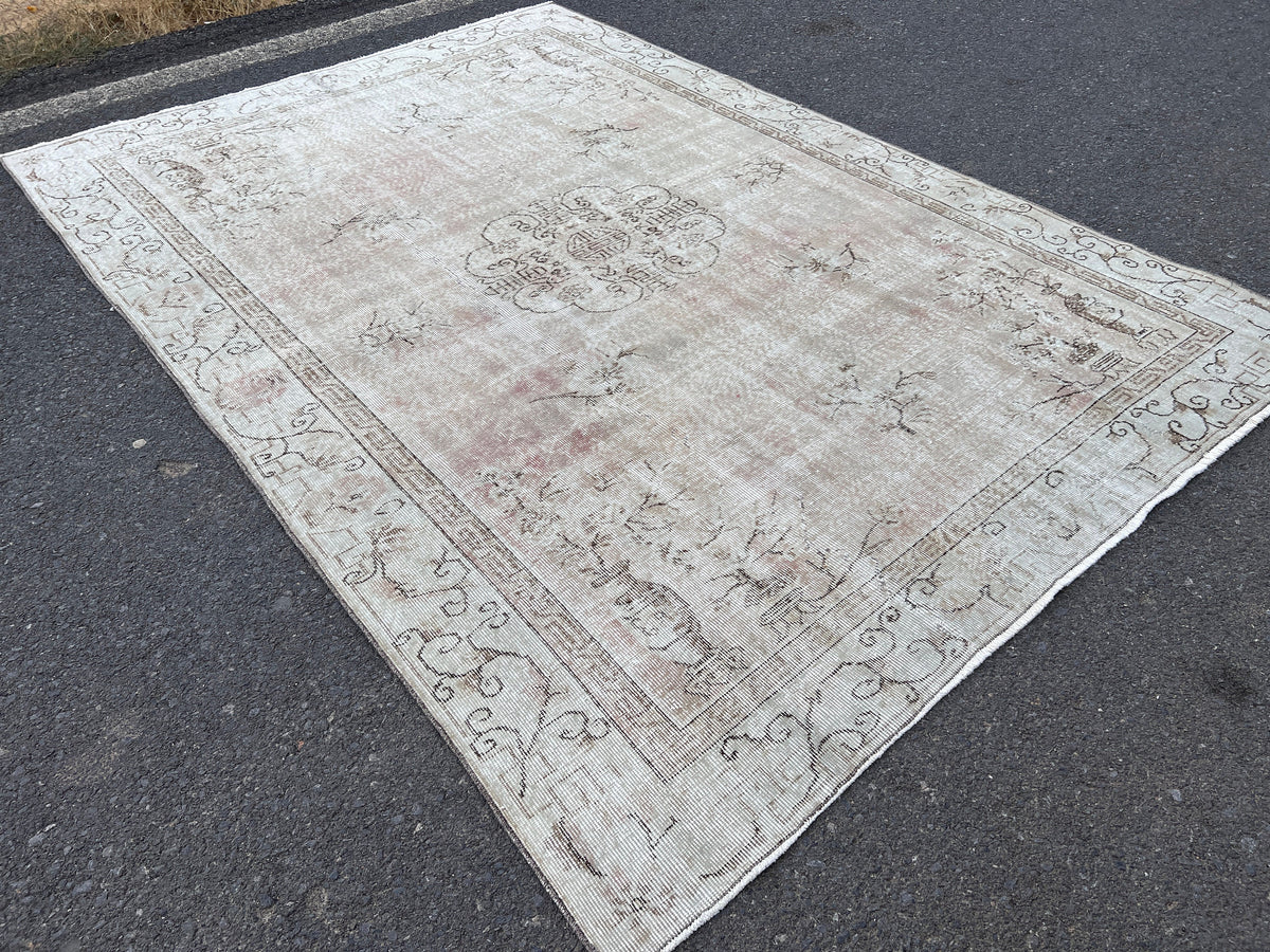 Hand Knotted Oushak Wool Rug 7x10: Neutral Oriental Decor