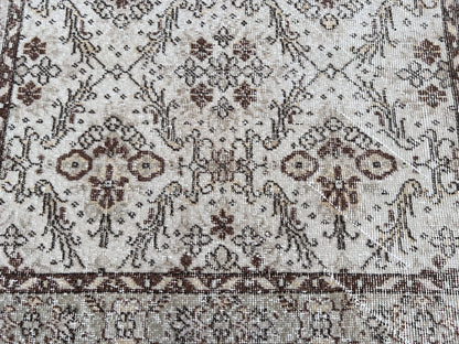 4x7 Handwoven Turkish Oushak Rug: Neutral Gray Wool & Cotton