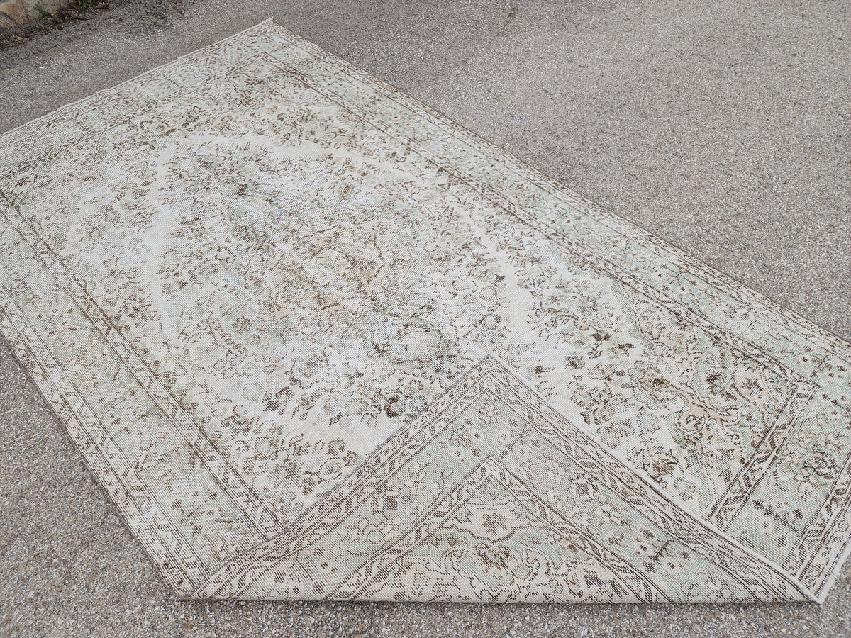 Hand Knotted Turkish Rug 6x10: Neutral Beige Wool Oushak Rug