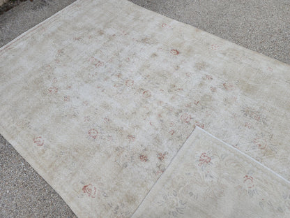 6x10 Turkish Wool Rug: Handwoven Floral Beige Oushak Rug