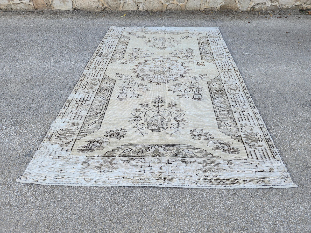 5x9 Neutral Area Wool Rug: Rustic Decor, Turkish Oushak, Beige and Brown