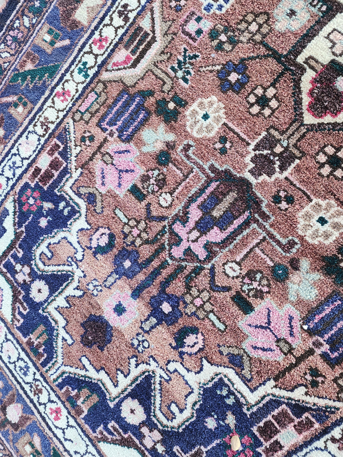 3x9 Hand Made Runner Rug: Persian Medallion Design, Rustic Decor