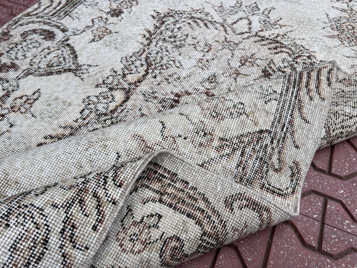 Handwoven Turkish Oushak Rug: 4x7 Wool Cotton Blend