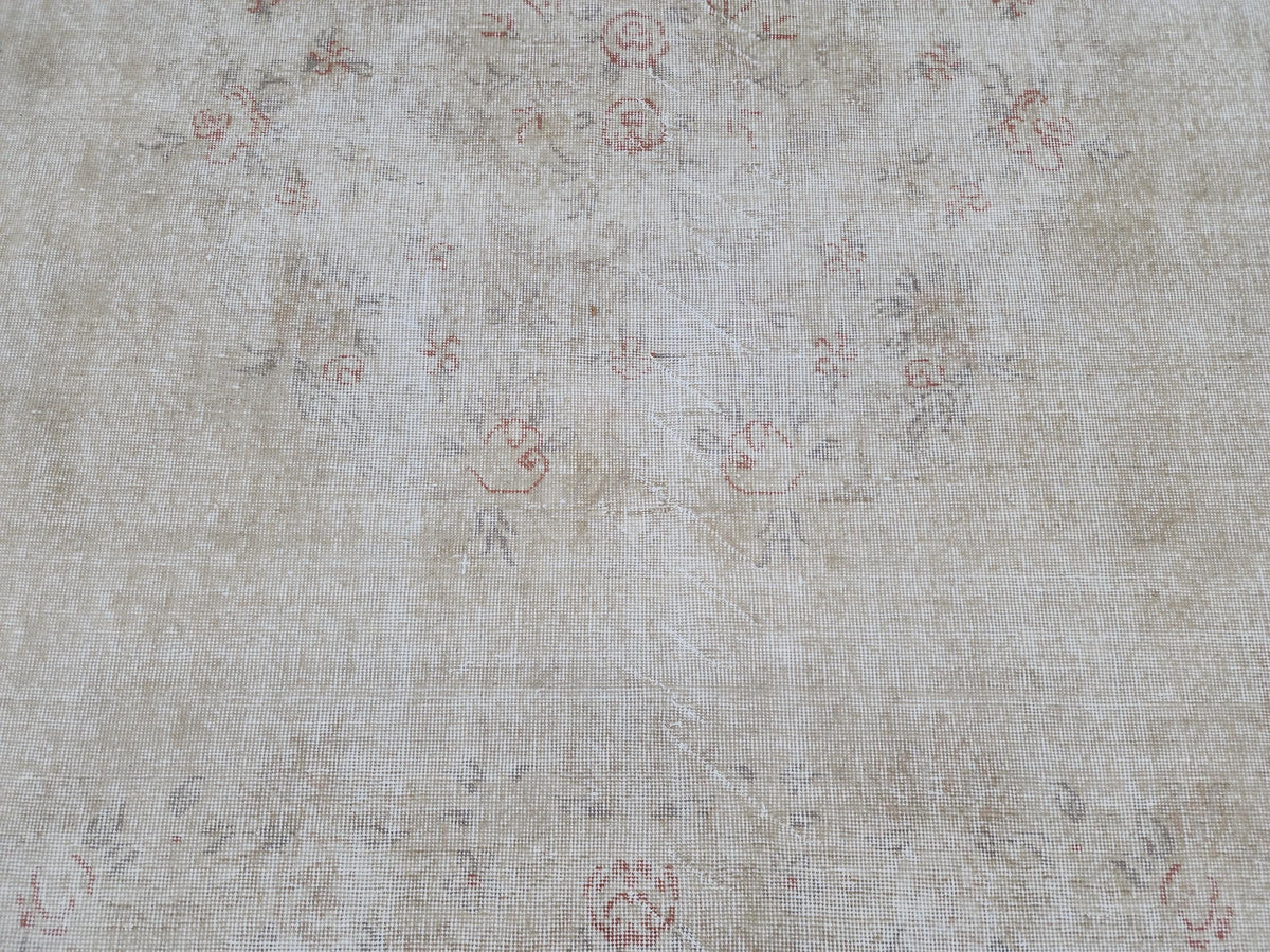 6x10 Turkish Wool Rug: Handwoven Floral Beige Oushak Rug