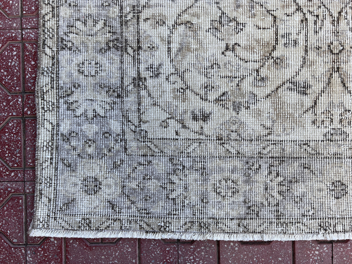 Handwoven Turkish Oushak Rug 4x7: Wool & Cotton Rustic Rug