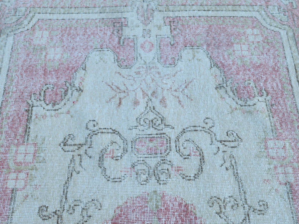 Handwoven Turkish Isparta Oushak Rug 4x7: Pink Wool Oriental Rug
