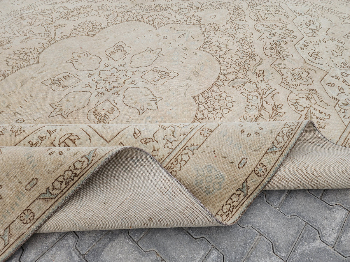 9x12 Vintage Turkish Wool Rug: Handmade Grey Cream Persian Rug