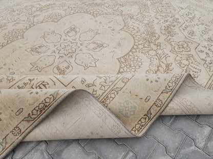 9x12 Vintage Turkish Wool Rug: Handmade Grey Cream Persian Rug
