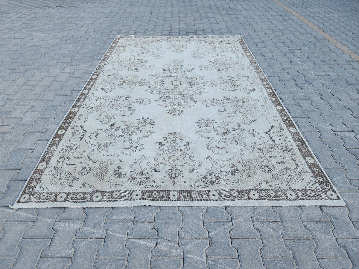 7x10 Vintage Oushak Rug: Hand-Knotted Wool, Beige Traditional Rug
