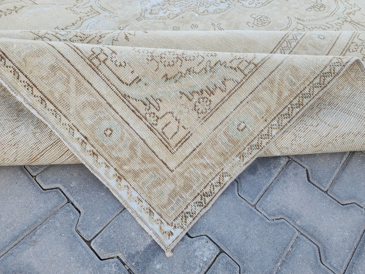 Vintage Oushak Rug 9x12: Beige & Gray Hand-Knotted Turkish Rug