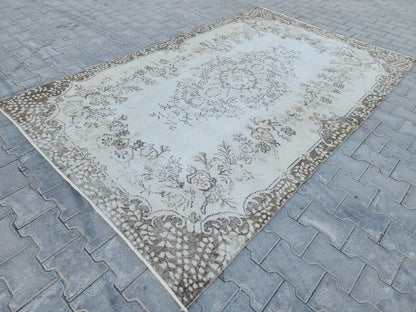Vintage Oushak Rug 6x9: Beige Medallion Handmade Wool Carpet