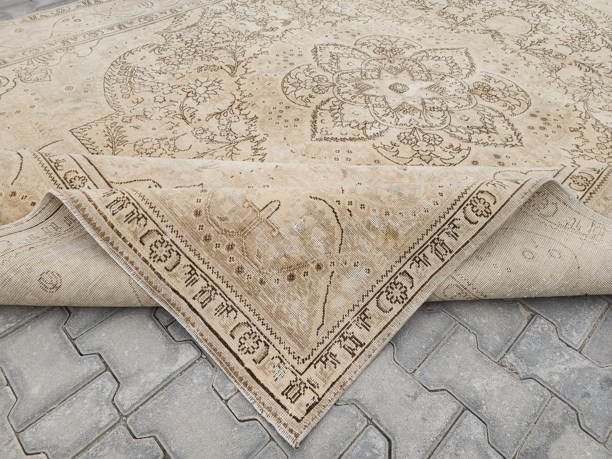 9x12 Vintage Turkish Oushak Rug: Hand Knotted Wool, Gray Cream