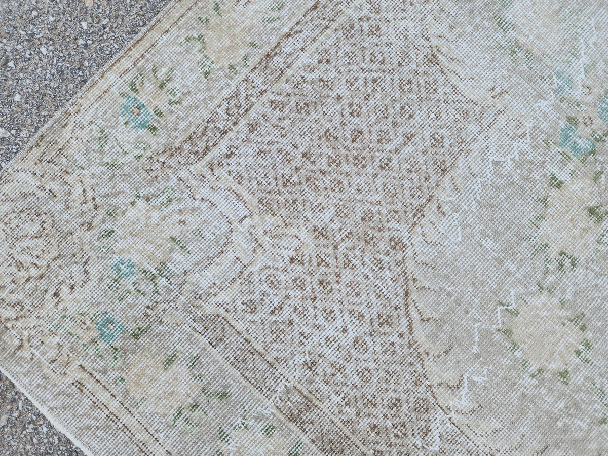Neutral Area Rug 6x10: Hand Made Rustic Decor, Beige And Brown Turkish Carpet