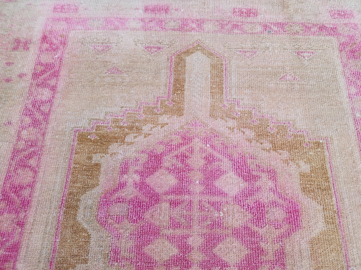 Vintage Pink Wool Oushak Runner Rug - 3x9 Oriental Entryway Rug