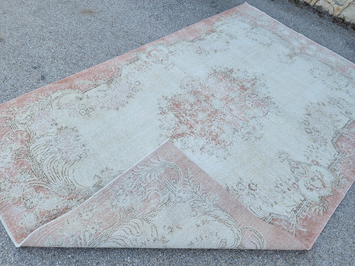 Vintage Turkish Oushak Rug 7x10: Hand-Knotted Wool, Distressed Beige