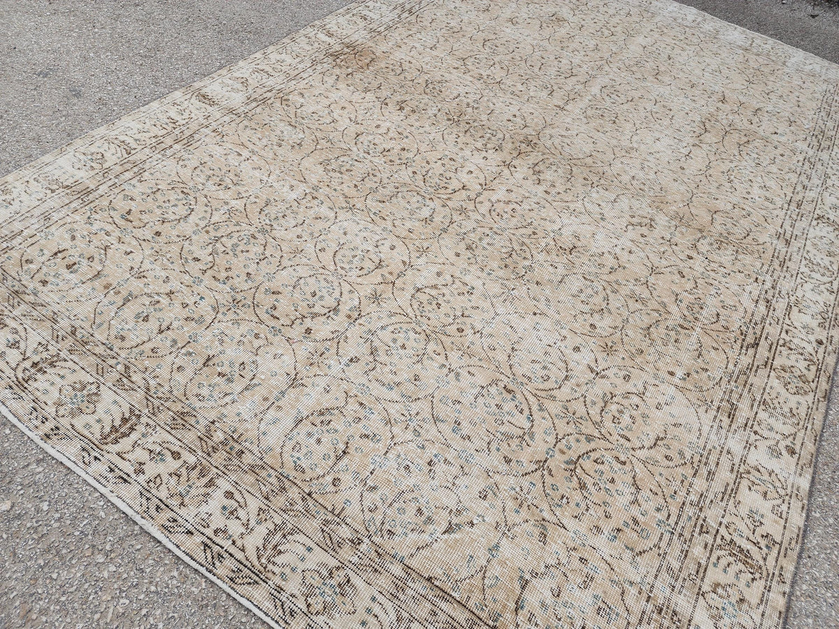 Hand Knotted Wool Rug 6x10: Beige Turkish Oushak Rug