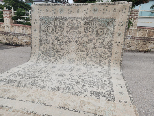 Vintage 10x13 Wool Rug: Geometric Rustic Home Decor