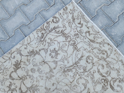 6x9 Vintage Oushak Rug: Hand-Knotted Neutral Bohemian Rug
