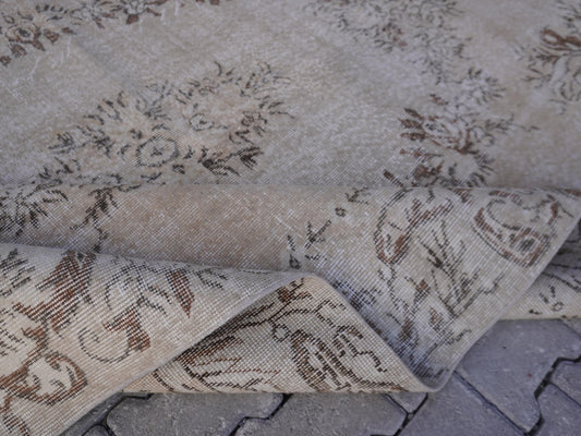 7x10 Vintage Oushak Rug: Handwoven Beige Wool, Neutral Decor