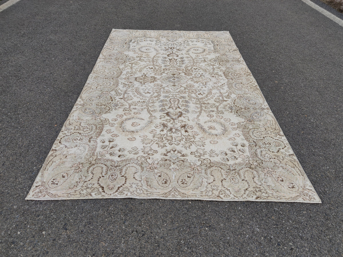 Handwoven Turkish Oushak Rug 5x8: Neutral Boho Decor
