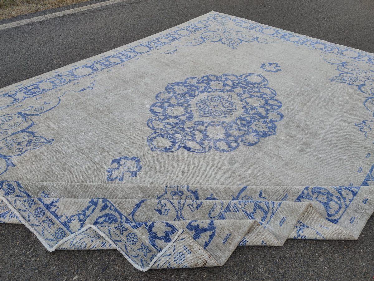 9x13 Blue Medallion Turkish Oushak Rug: Hand-Knotted Wool Vintage Rug