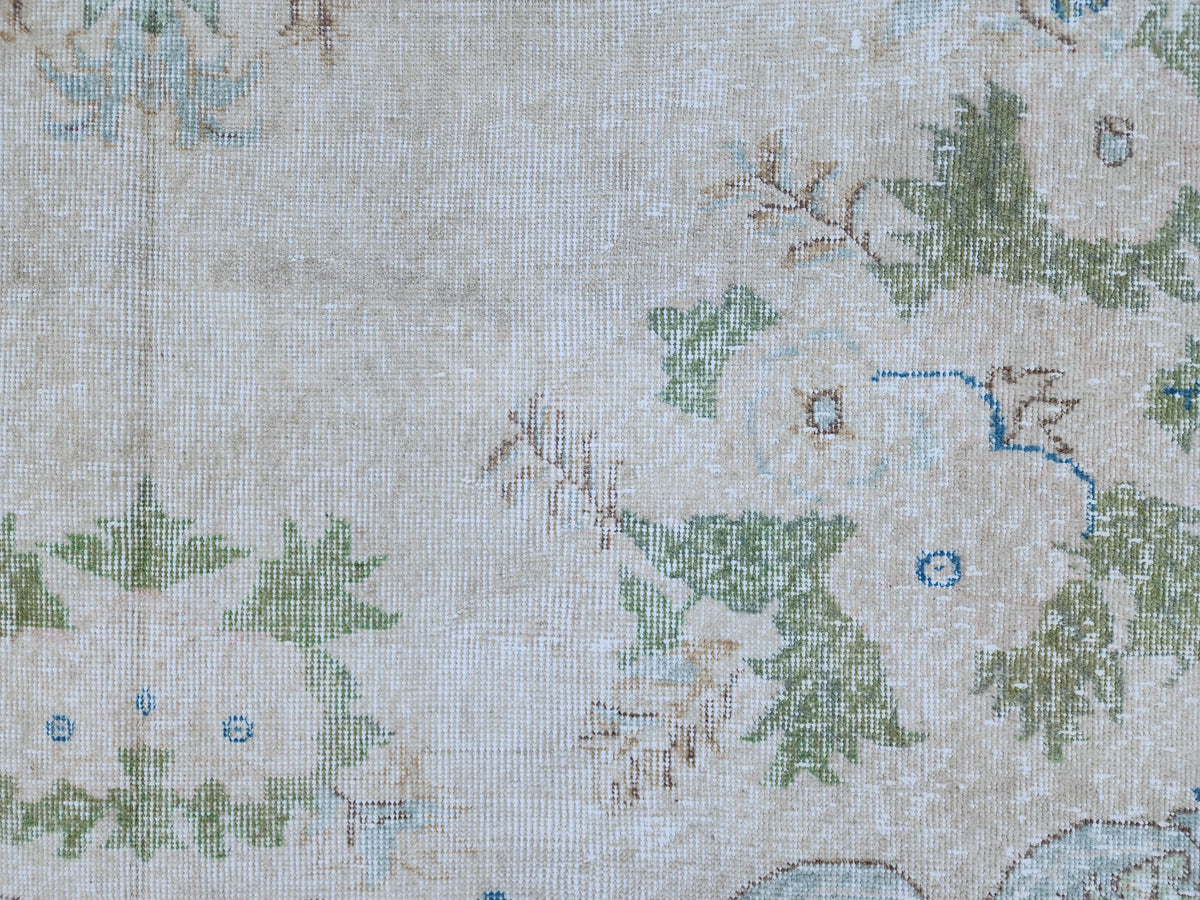 Neutral Oushak Rug 5x9: Hand-Knotted Wool Turkish Rug