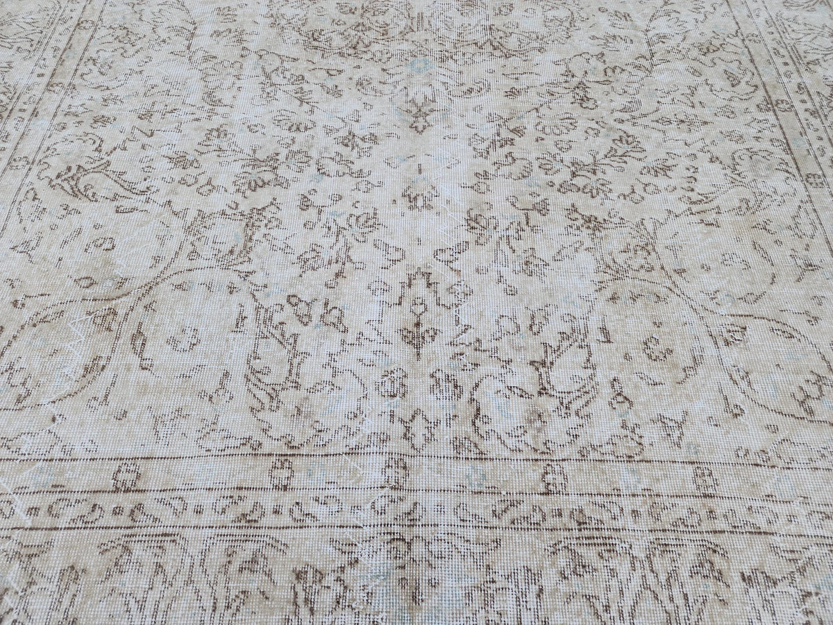 Handwoven Turkish Oushak Rug 7x10: Beige Wool, Rustic Decor