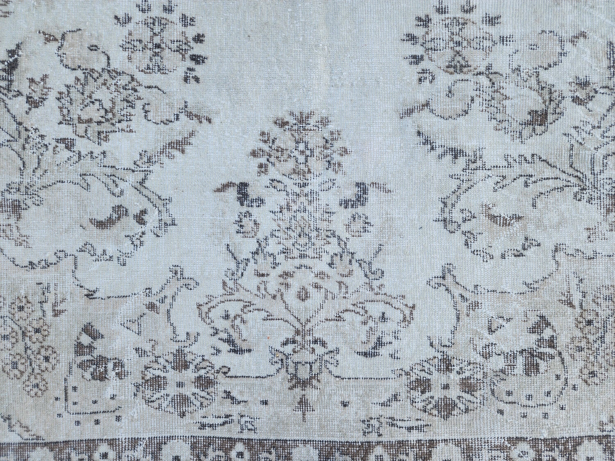 7x10 Vintage Oushak Rug: Hand-Knotted Wool, Beige Traditional Rug